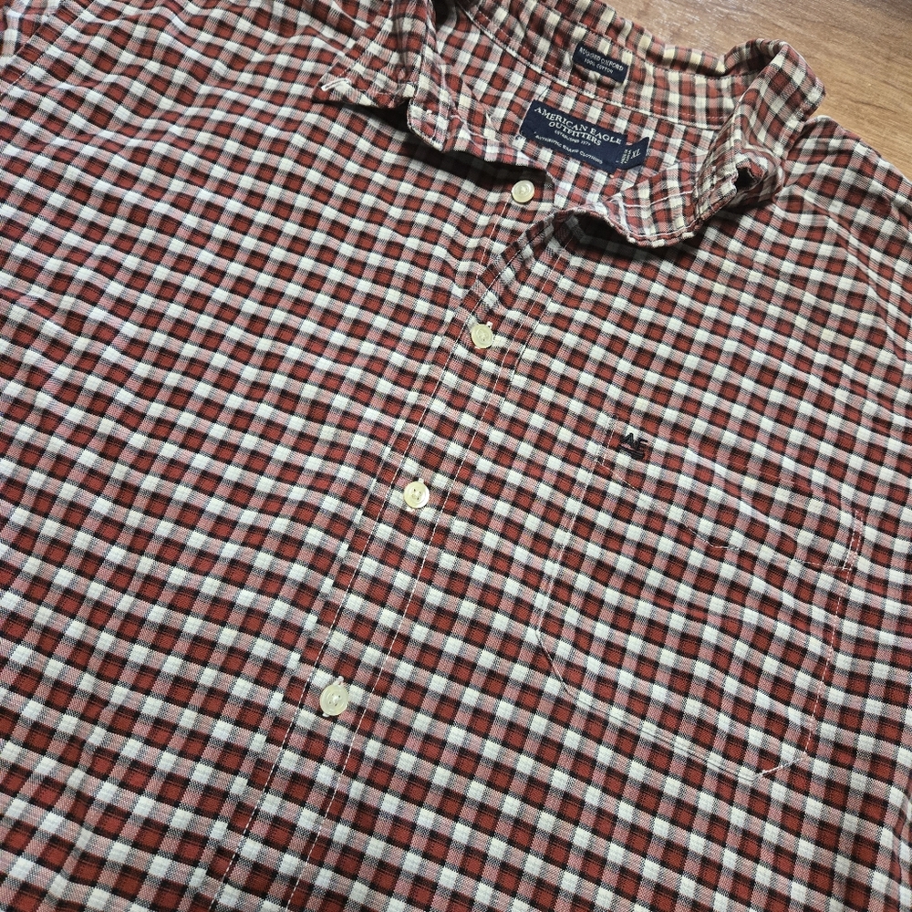 American Eagle Outfitters Red, Navy Blue, And White Casual Button Down Shirt - Picture 2 of 6